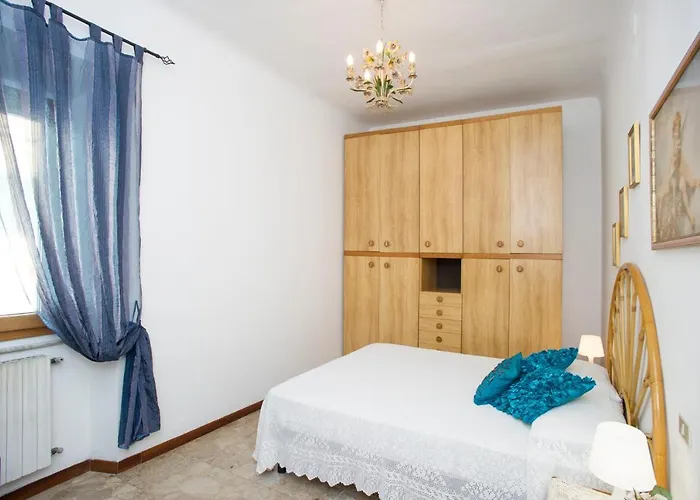 Isola Blu - Goelba * 坎普码港